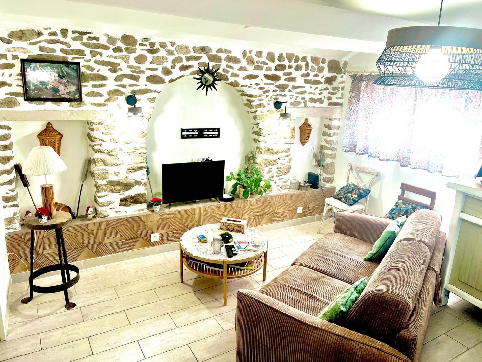 Appartement Cosy Saint-Hilaire-de-Brethmas المظهر الخارجي الصورة